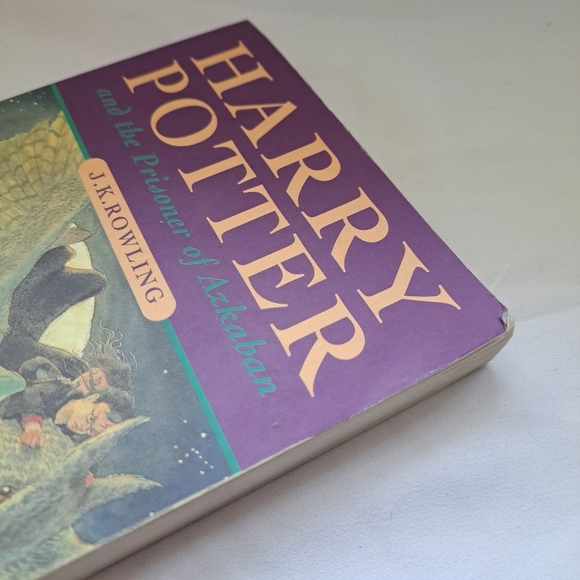 Harry Potter and the Prisoner of Azkaban J. K. Rowling Paper Back - Picture 2 of 13